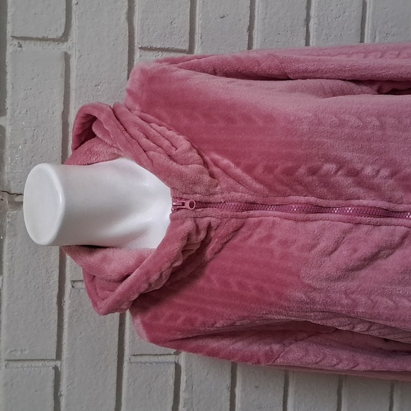 Fit Collective Pink Fuzzy Zip Up Hooded Jacket. Size Large NWT - Picture 2 of 11
